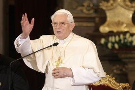 Papež jednal s irskými biskupy o zneužívání dětí.